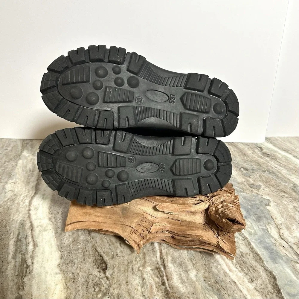 Unbranded Unisex Navy Faux Fur Snow/Rain Waterproof Boots. Size W7.5, Men 5.5/6